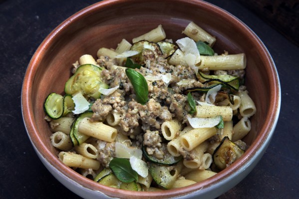 juhtúrós bazsalikomos cukkinis 1