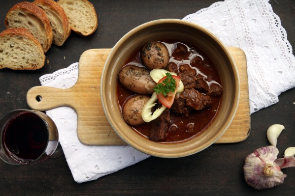 vörösboros-marhapörkölt-5