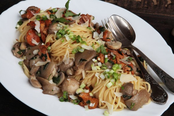 háromgombás fokhagymás spagetti 2